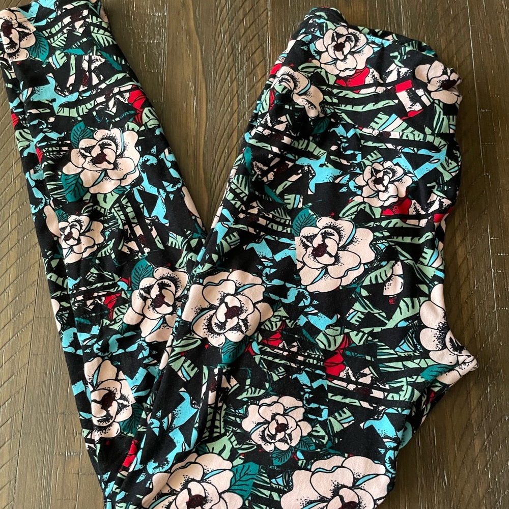 LulaRoe Flower Rose Leggings